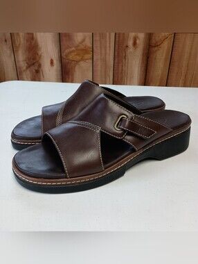 Clarks Slide Sandals Womens 8.5 Brown Pearl  Leather Crossover Strap Comfort VTG